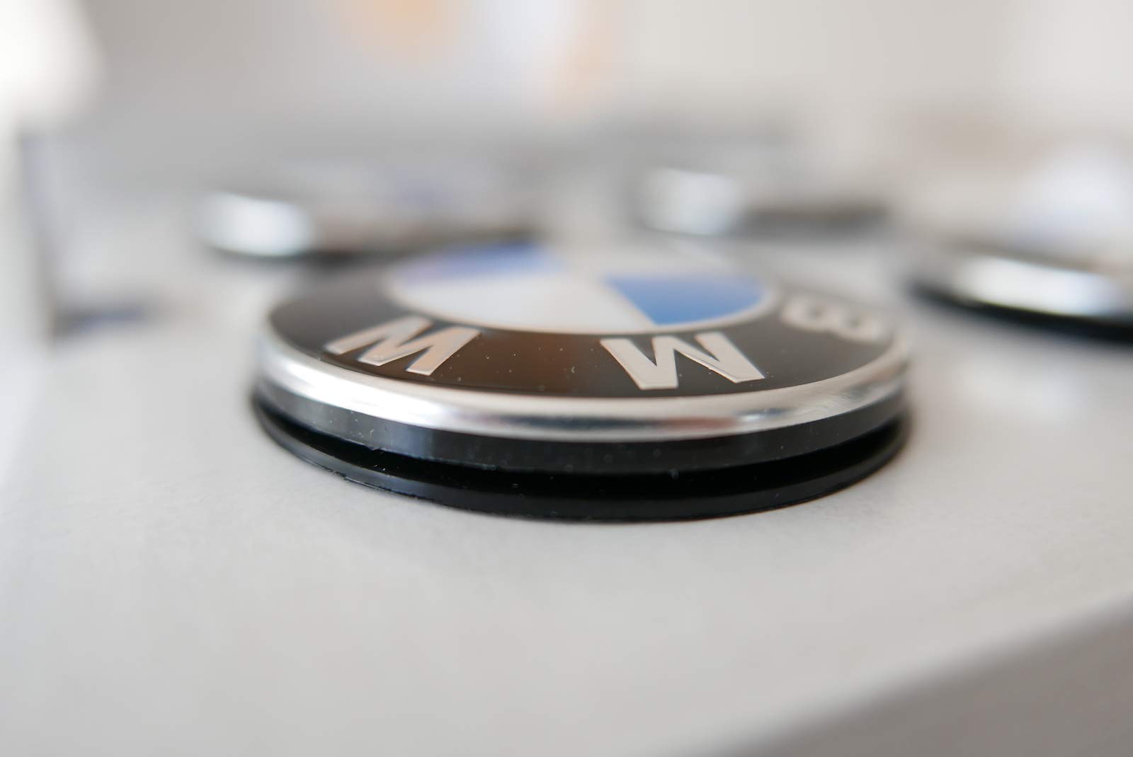 Amazon.co.jp: BMW純正部品 フローティング センター キャップ 65mm 
