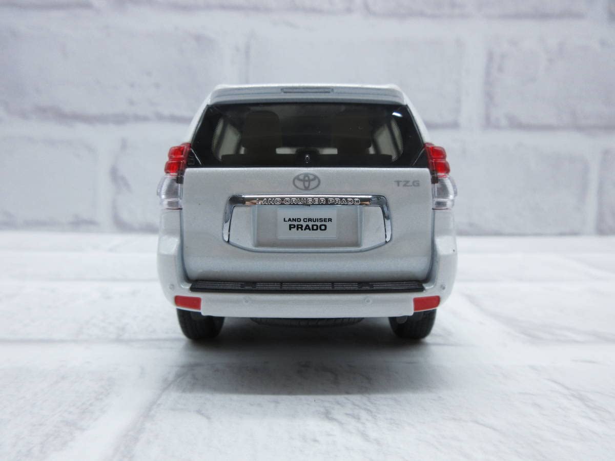 ランドクルーザープラド 前期 カラーサンプル ホワイトパールクリスタルシャイン Amazon | 1/30 ミニカー ランドクルーザー プラド 前期 ホワイトパール