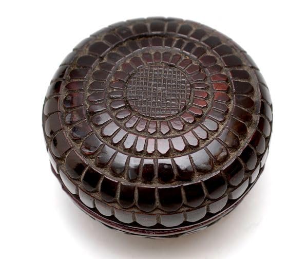 時代物 鎌倉彫香合 栗山園オンライン通販部 / 新品 鎌倉彫兜香合 般若雲舟