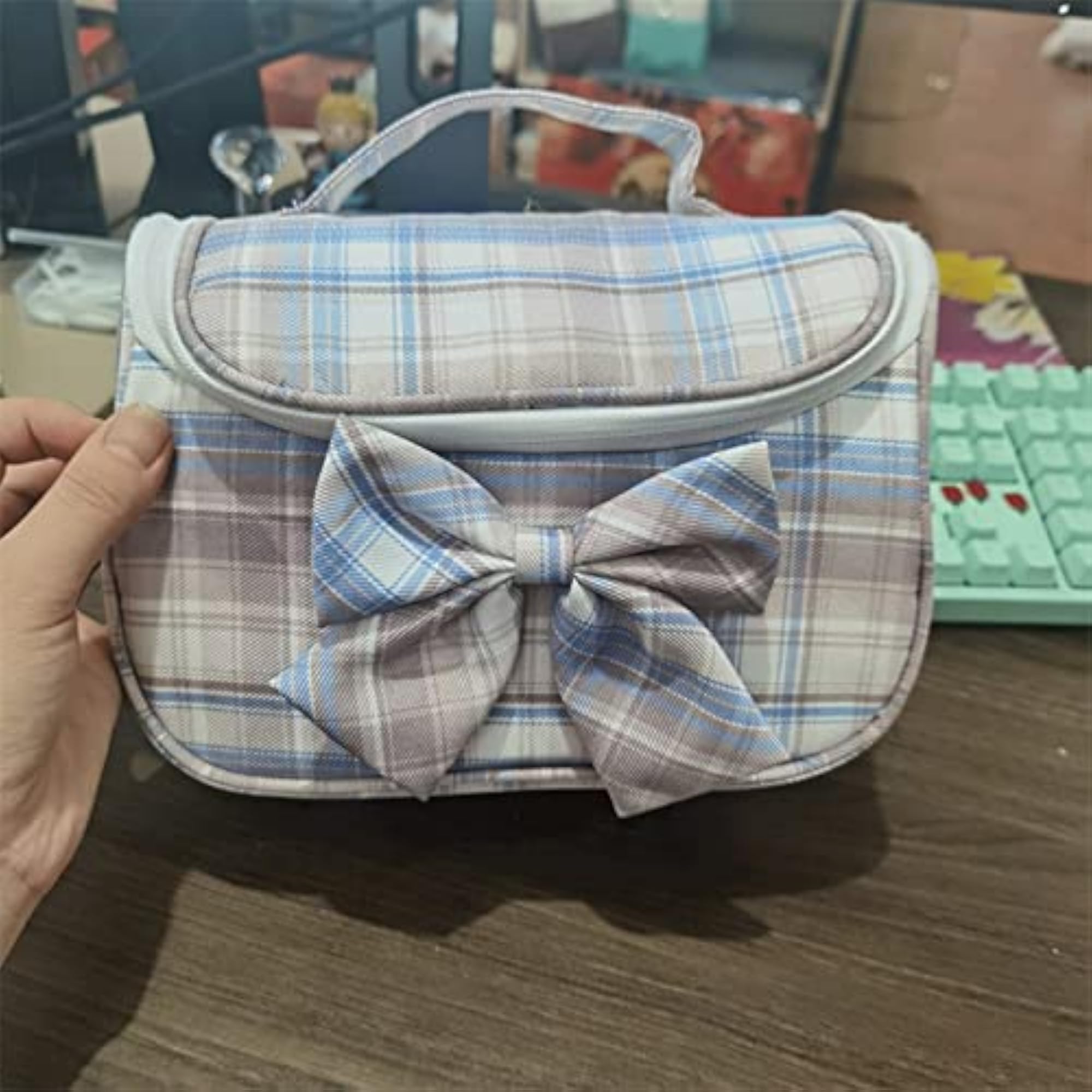 Cute Portable Large-Capacity Travel Makeup Bag