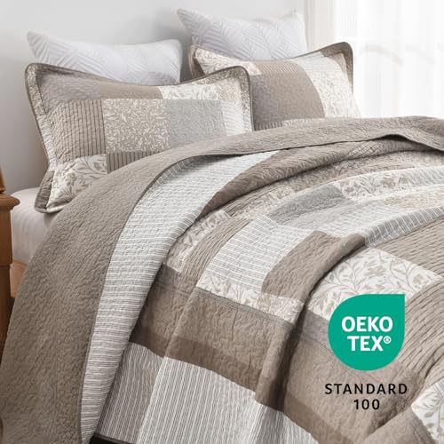 VatinHK 100% Cotton Oversized Queen Bedspread 120"x102" Extra Wide Quilt - 3 Pieces Farmhouse Patchwork Plaid Oversized Bedspread Set, Lightweight Reversible Bedding Coverlet Set, Brown/Gray/Beige — view 3
