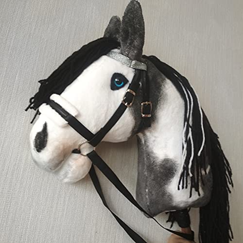 Hobby horse pinto black and white with blue eyes | Hobby horse on a stick with bridle