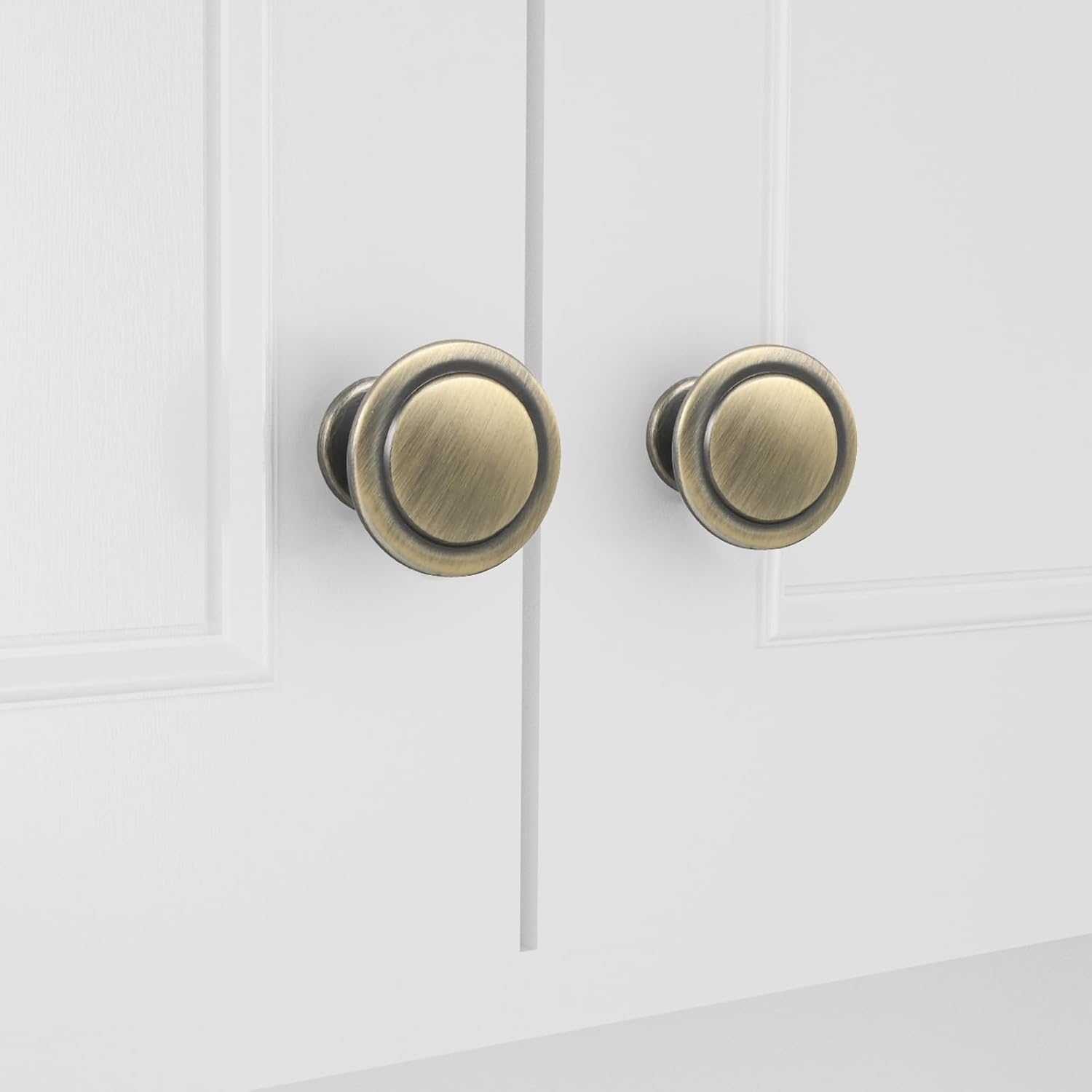 HOMOTEK 25 Pack Cabinet Knobs Drawer Pulls Zinc Stepped Round Dresser Handles,Kitchen,Cupboard, Bathroom, Wardrobe, Cabinet Hardware,Antique Brass 25 Pack Antique Brass