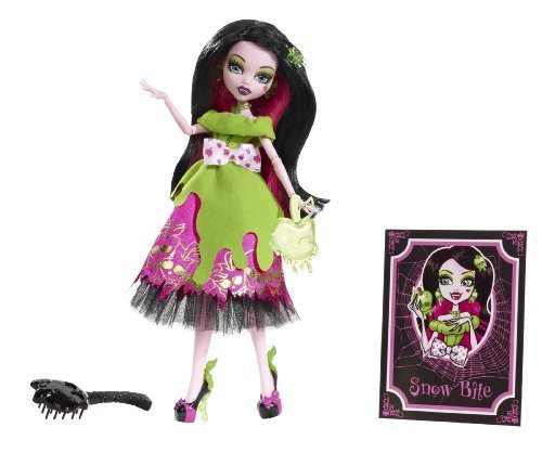 Monster High Dorakyurora Doll (Monster High Scarily Ever After - Draculaura)