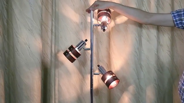 Amazon | 共同照明 フロアライト 3灯 フロアスタンドライト LED電球