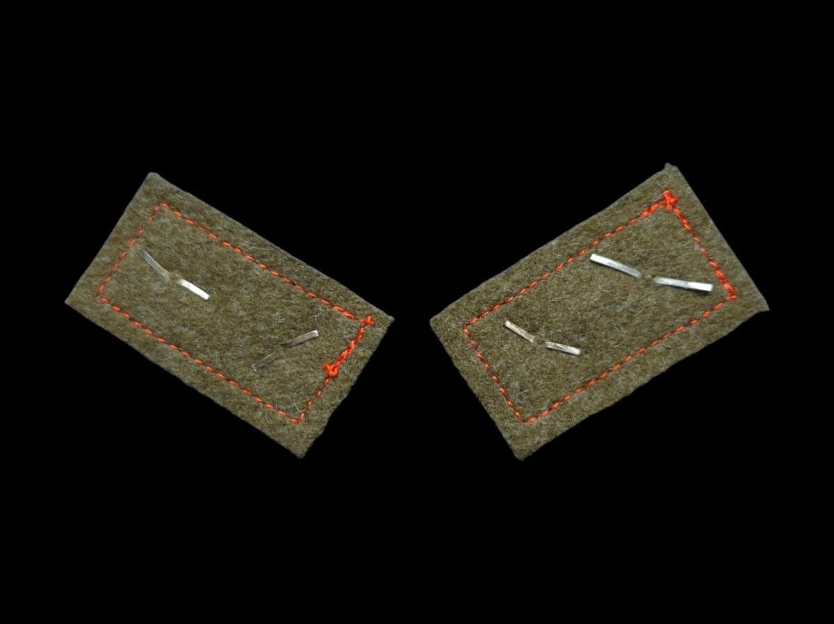 Amazon.co.jp: 金属星章付き 実物 日本陸軍 織出襟章 軍曹階級章 襟章