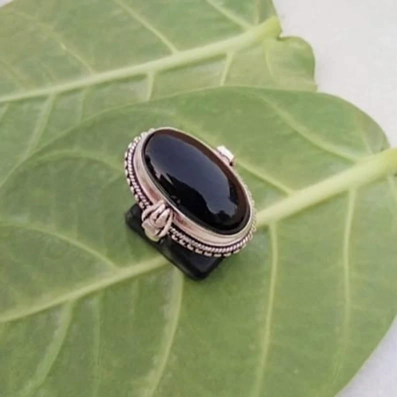 Black Onyx Ring, Poison Box Ring, Black Stone Ring, Birthstone Ring, Locket Ring, Poison Pill Box, Designer Box Ring, Healing Crystal Ring, Secret Message Ring, Natural Onyx Jewelry, Halloween Jewelry