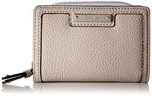 Nine West Table Treasures Zip Indexer Credit Card Holder