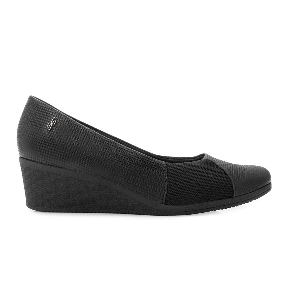Scarpin Feminino Anabela Joanete Tressê Preto Usaflex AA3813 em promoção! Veja a oferta e mais achadinhos de Sapatos sociais 3 Hoje é o melhor dia para comprar Scarpin Feminino Anabela Joanete Tressê Preto Usaflex AA3813 com aquele preço maroto! Promoção! Aproveite a oferta! 3