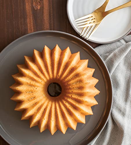 Image of Nordic Ware Brilliance Bundt, 5 Cup, Gold