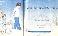 Grandma's Beach Surprise 039960958X Book Cover
