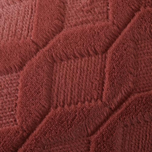 Volcanics Pack of 2 Faux Wool Throw Pillow Covers 18x18 Inches Decorative Farmhouse Velvet Couch Pillow Case Soft Plush Square Boho Cushion Pillowcase, Rust Red
