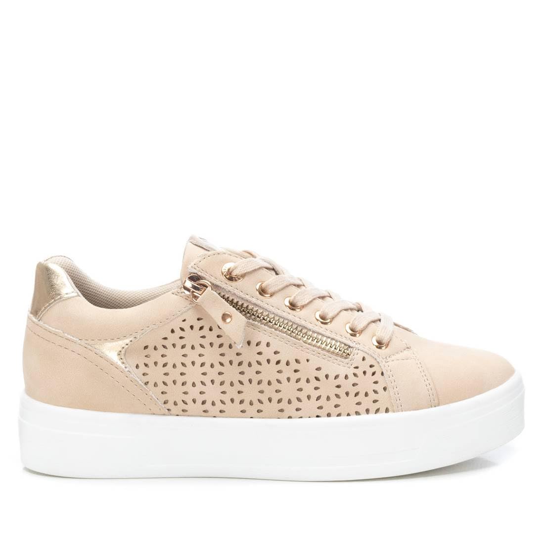 XTI - Sneakers Kobiety - Wygodne i wszechstronne obuwie – moda casualowa