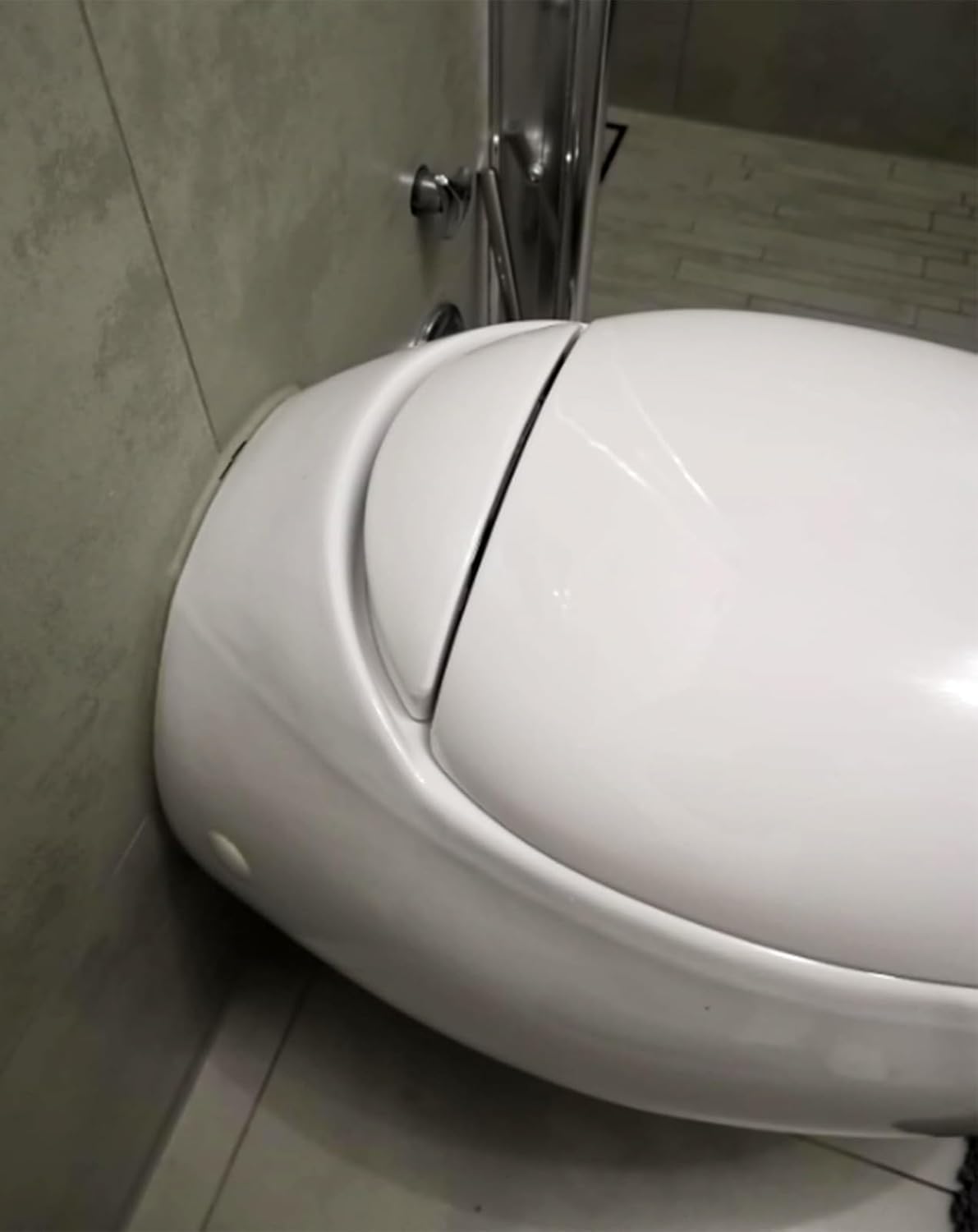 Tavoletta copri WC con abbassamento automatico e sgancio rapido, forma rotonda, forma a uovo, in plastica, facile da inserire, ideale per bagni moderni