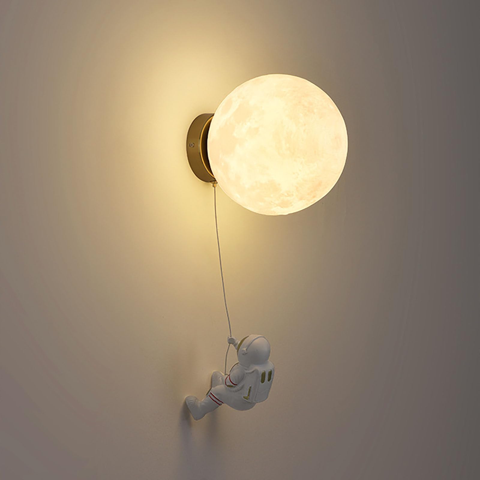 Amazon.co.jp : 月の燭台壁照明 漫画宇宙飛行士ペンダント付き | 子供