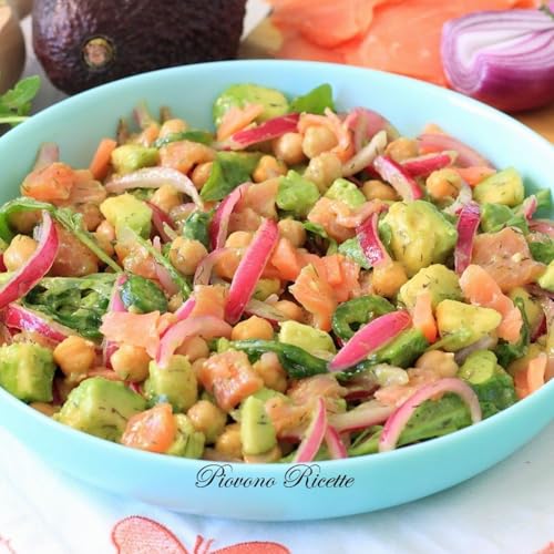 Insalata di ceci salmone e cipolle marinate