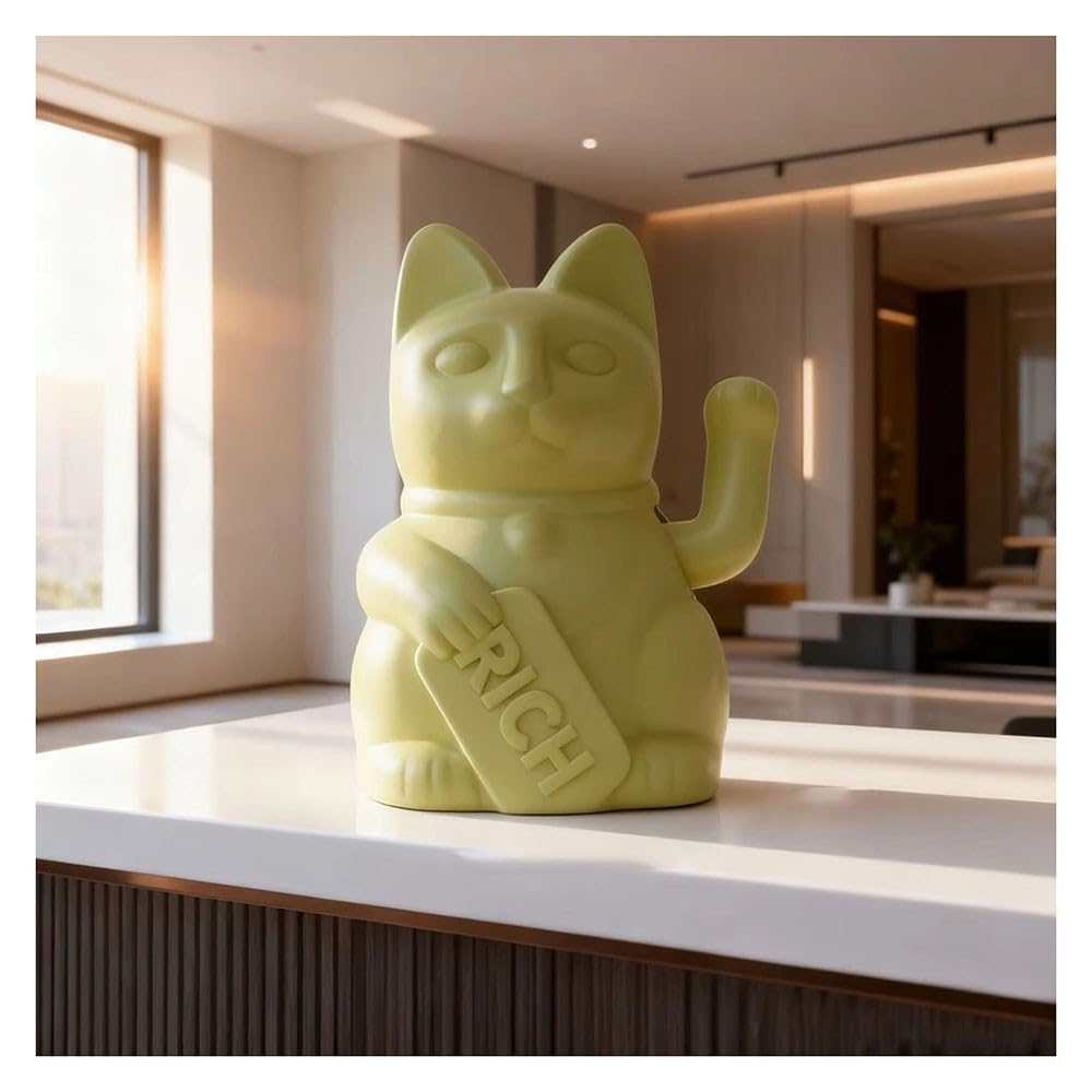 Statua Del Gatto Fortunato Che Saluta Il Gatto Che Fa Cenno Alla Fortuna