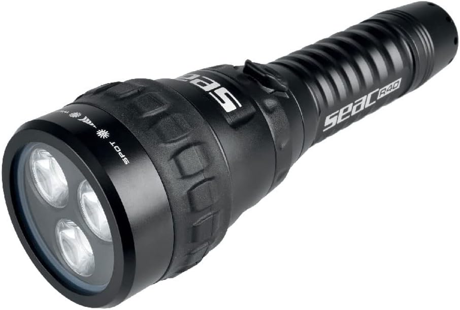 SEAC R40, Scuba Dive Flashlight, 2300 Lumens LED Torch Light, 1.3 lbs, USB Rechargeable, Black