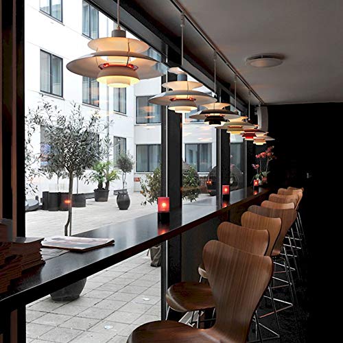 Chandelier E27 design danois rouge gradient pour ambiance de bar et café moderne