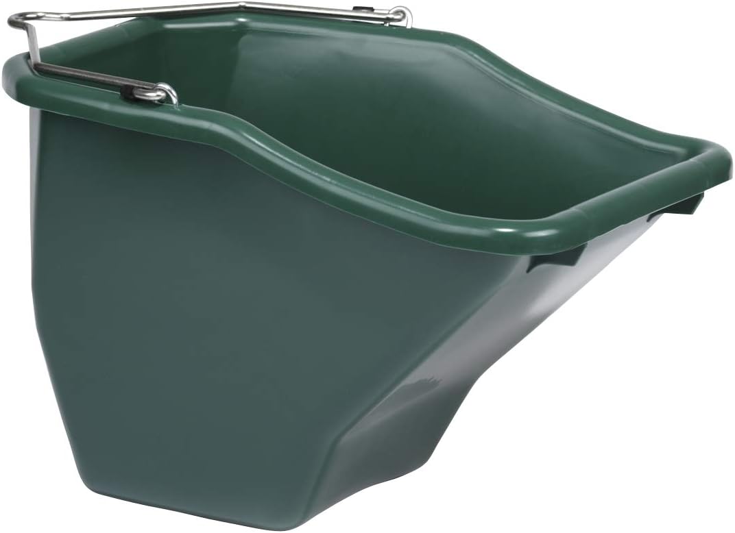 Little Giant Plastic Better Bucket (Green) Ergonomically Designed & Durable Livestock Feed Bucket with Flat Back (10 Quart) (Item No. BB10GREEN) : Pet Supplies
