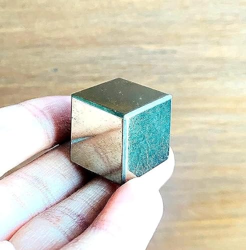 crystalmiracle Cristal de pirita Dorada Natural, Cubo de 28 MM, Piedra Preciosa curativa de Roca, Aura Reiki, Feng Shui, Regalo, Bienestar, sabiduría Espiritual, Hecho a Mano