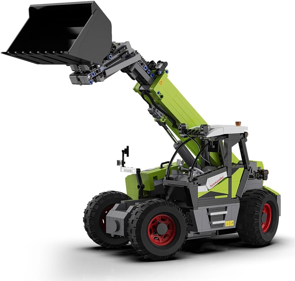 CaDA Master 1:17 Remote Control Telehandler with extended arm and bucket