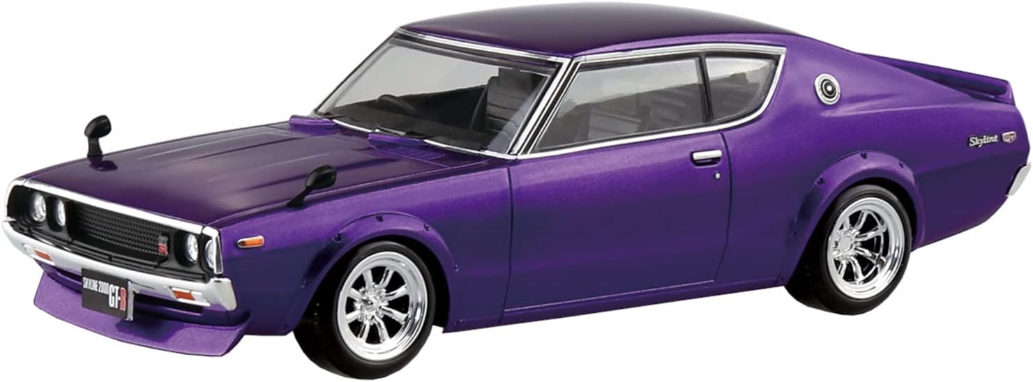 AoshimaNissan C110 Skyline GT-R Custom Metallic Purple 1:32 Scale Model Kit