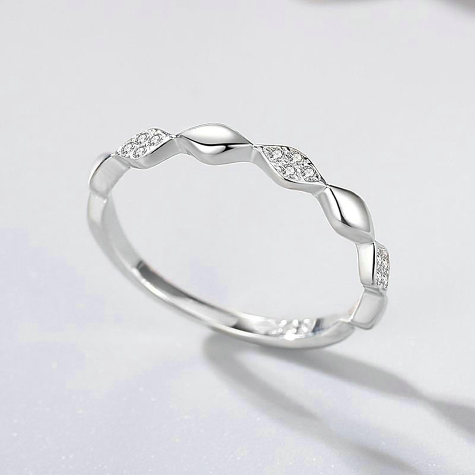 Bague Diamant Or 9/14/18 carats Femme, Anneau Empilable Infini Alterné Orné de Diamant, Bague Or Blanc Personnalisée