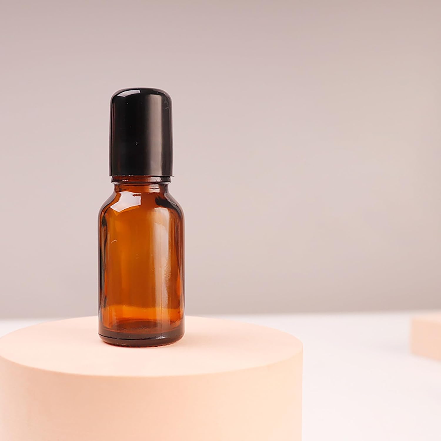 2 PCS 15ml Rollerball Oil Dispenser Dark Glass Vials with Roller Ball Applicator Empty Roller Bottles for Castor Oil Eye Roller Containers