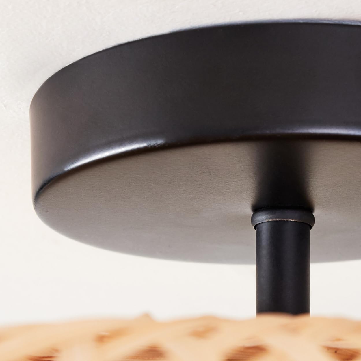 HOFSTEIN Deckenleuchte Boggsjo, Deckenlampe aus Metall/Bast in Schwarz/Naturfarben, runde Leuchte im Boho-Design (Ø 50 cm) mit tollem Lichteffekt, E27, Esszimmer, Wohnzimmer, Schlafzimmer, Küche