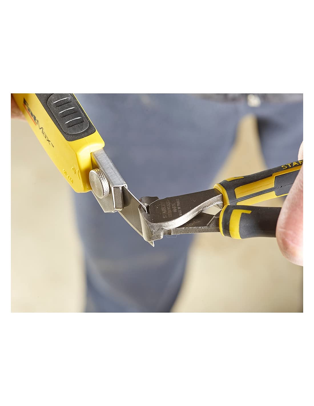 Stanley 3-11-725 Lot De 20 Lames De Cutter 25 Mm - Gamme FatMax - Traitement Pas Induction Pour Plus De Résistance - Lame À 7 Éléments Sécables - Qualité Professionnelle