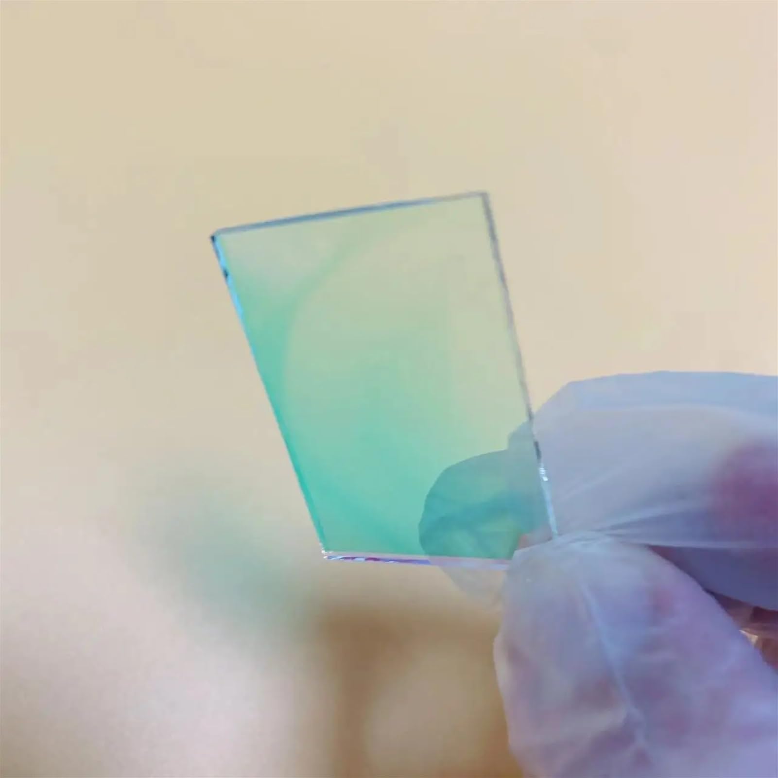 Verre filtrant Passe-Bande UV Passe-Haut Visible 400 nm à 700 nm