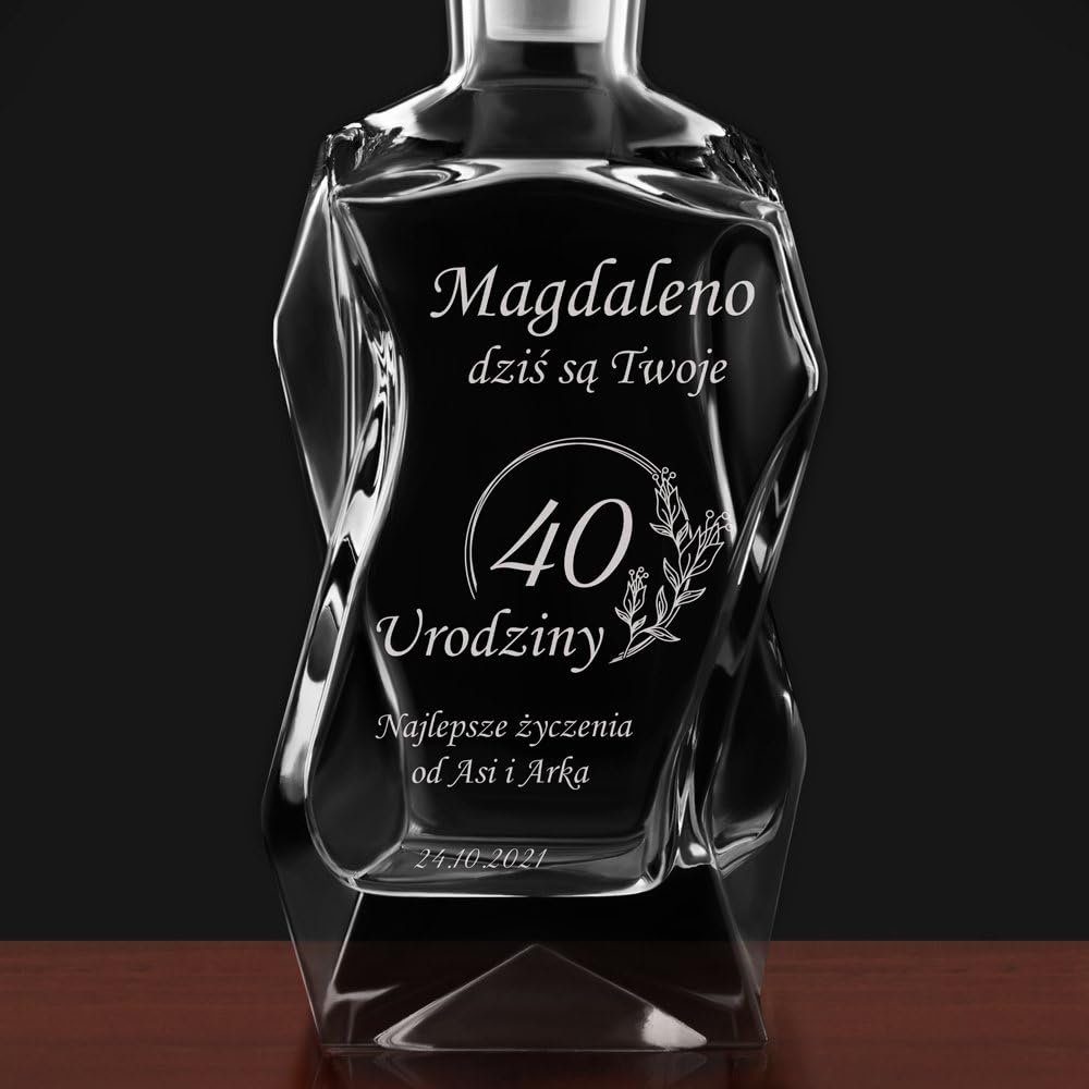 Maverton Whiskey Karaffe + 4 / 6er Whiskygläser Set mit Gravur - 700ml Whisky Dekanter - Geschenk zum Geburtstag für Männer - Weihnachtsgeschenke - Glückwünsche