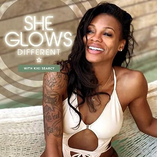 She GLOWS Different Titelbild