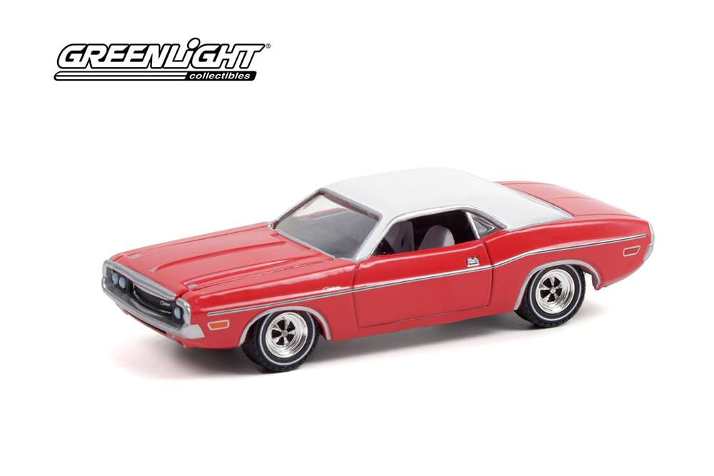 Amazon | グリーンライト 1/64 ダッジ チャレンジャー 1970 レッド