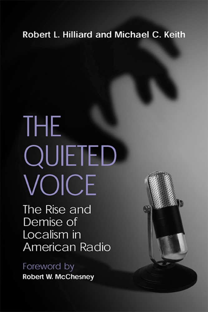 Livre American Radio : analyse de l'essor et du déclin du localisme aux États-Unis