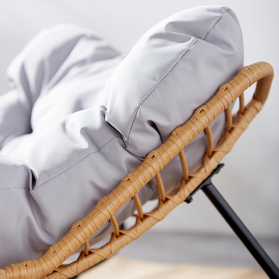 CONCEPT USINE | Fauteuil à Bascule en Résine Tressée | CANGGU Naturel | Avec Gros Coussins Gris | Design Effet Rotin Cosy | Structure Robuste en Acier Recouvert de Peinture Epoxy | Intérieur/Extérieur