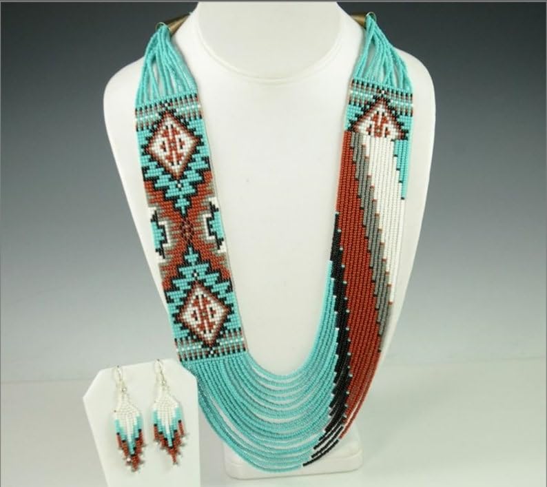Collar Gerdan ucraniano LKBEADS de alta bisutería artesanal multicolor 2