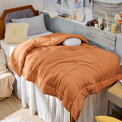 Image of Bedsure Comforter Duvet Insert - Quilted Comforters Twin Size, All Season Duvet, GentleSoft Down Alternative Bedding Blanket, with 8 Tabs, Gifts for Women /Men, Burnt Orange, Twin 88 x 68 Inches