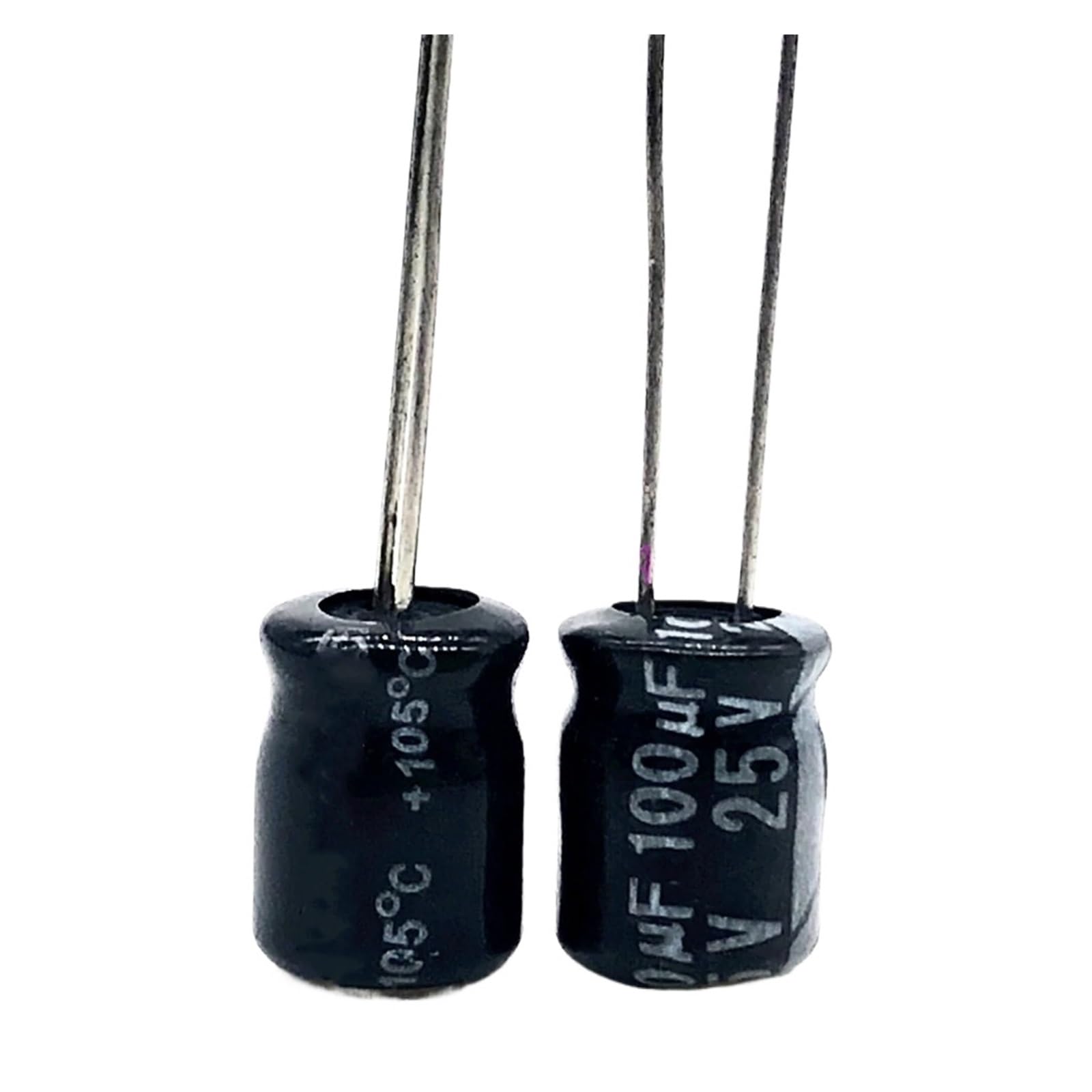 2 condensadores 25v 100uf que estabilizan la energía en placas base