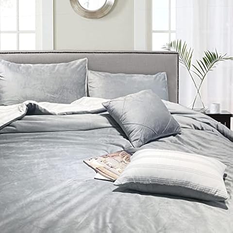 SHALALA Velvet Comforter Sets Queen Size,Stripe Quilting Lightweight Queen Comforter Bedding Set,Cozy Soft Bedding Reversible Bedspread,Grey Luxurious Coverlet for All Season(Gray,5pcs,Full/Queen) Cover