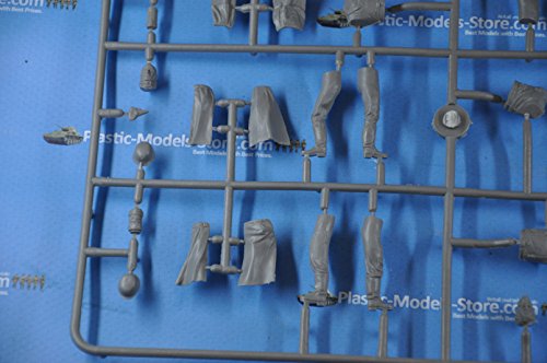 Masterbox Cold Wind 5 Figures Winter Uniform 1/35 Master Box 35103 #TOP4