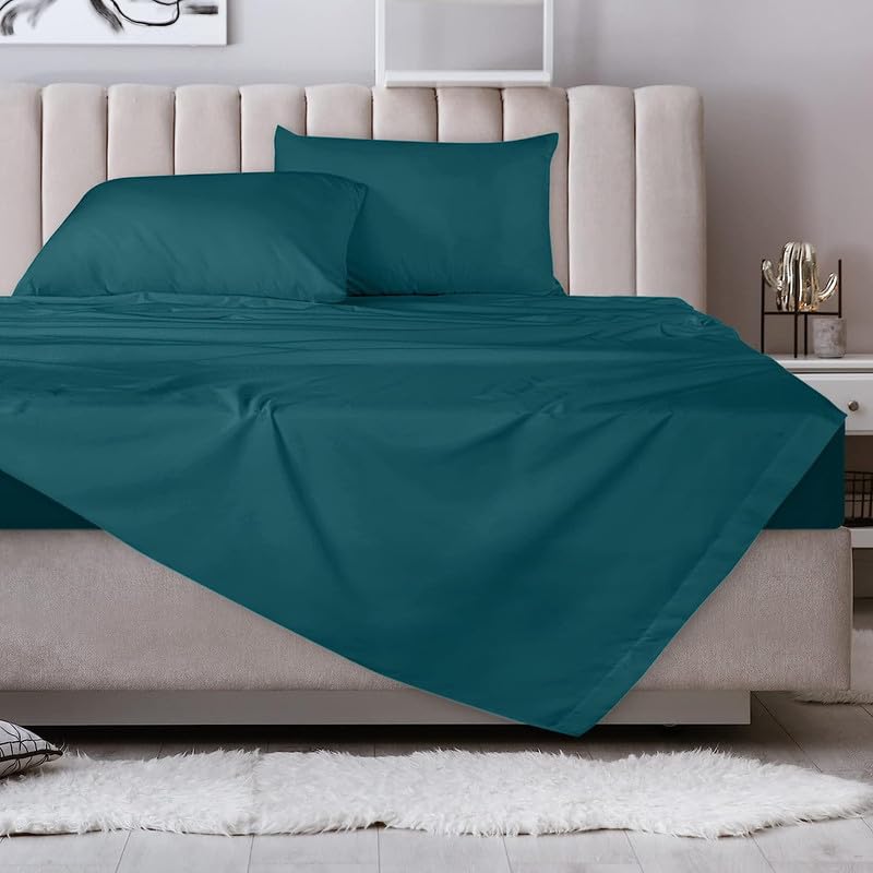 Amazon Brand – Umi Flat Double Bed Bedsheet - Soft Brushed Microfiber Fabric - Shrinkage & Fade Resistant Top Sheet - Easy Care - 1 King Size Bedsheet and 2 Pillow Covers (92x102 Inches, Teal)