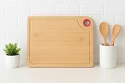 Tábua de Corte em Bambu Grande 30x35Cm Com Alça de Silicone Antibacteriana e Canaleta Para Cozinha