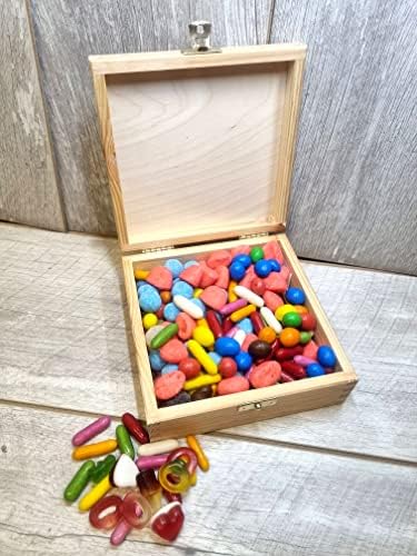 Wooden Storage Box Plain Wood Crate Solid Chest with Lid and Clasp,Gift Idea Natural Pine Wood Boxes for Craft, Jewelry Box (14x14x5cm)