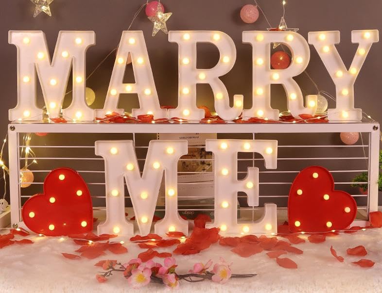 MeYuxg Marry ME Letras luminosas con 24 velas sin llama, 2000 pétalos de rosa para propuesta de matrimonio, San Valentín, compromiso, boda, 2031 unidades