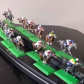 三冠馬フィギュア3体 三冠馬フィギュア3体