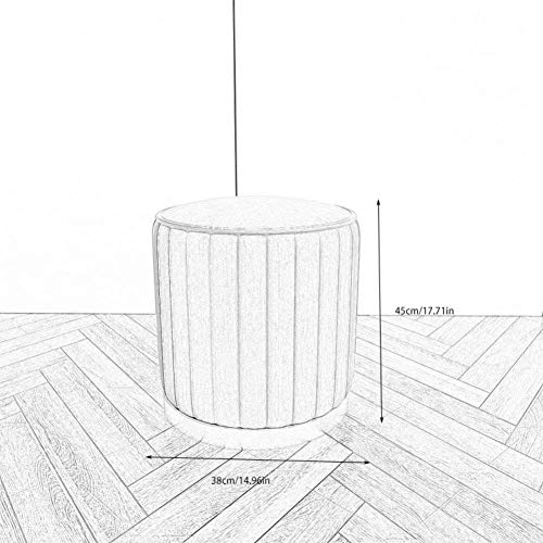 Pouf repose-pieds nordique : la solution d'assise compacte pour petits salons