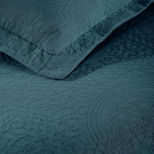 Superior Cotton Fleur De Lis Bedspread Set, Warm Blankets, All-Season Bedding, Bedroom Decor, Decorative Boho Medallion Coverlet, Includes 1 Bedspread, 2 Pillow Shams, Queen, Deep Sea