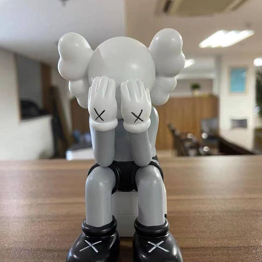 Amazon | カウズ フィギュア インテリア | フィギュア・ドール 通販